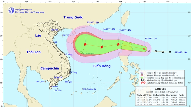 Khu vực miền Trung đối diện bão dồn, lũ dập - Ảnh 1. Khu vực miền Trung đối diện bão dồn, lũ dập - Ảnh 1.