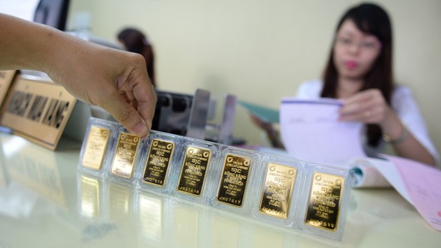 Huy động vàng trong dân, lo vàng hóa trở lại - Ảnh 1. Huy động vàng trong dân, lo vàng hóa trở lại - Ảnh 1.