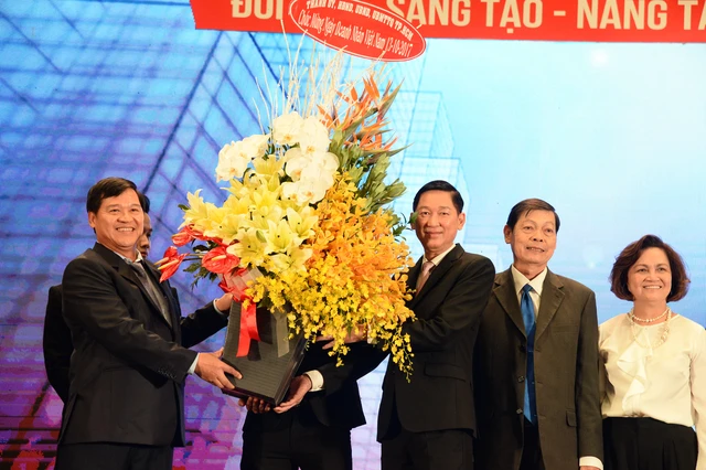 Thành phố cần doanh nhân, doanh nghiệp có tầm nhìn xa - Ảnh 1. Thành phố cần doanh nhân, doanh nghiệp có tầm nhìn xa - Ảnh 1.