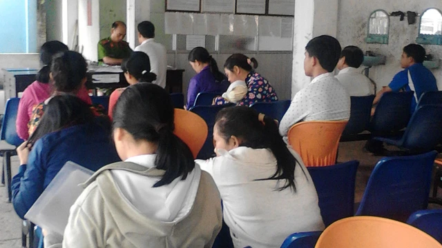 Tôi mong Nhà nước bỏ hộ khẩu - Ảnh 1. Tôi mong Nhà nước bỏ hộ khẩu - Ảnh 1.