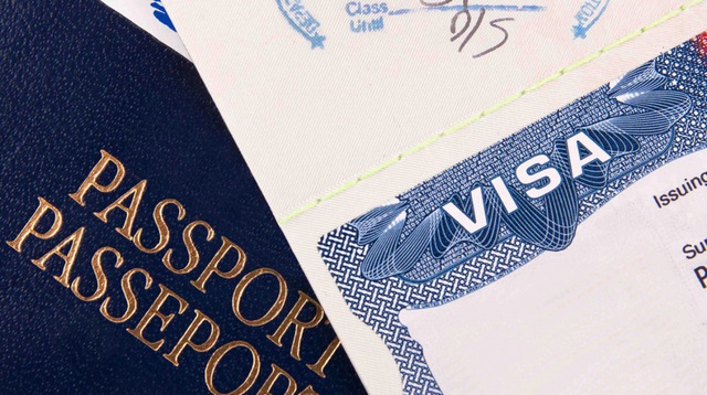 Xin visa sang Mỹ thăm chồng, cần giấy tờ gì? - Ảnh 1. Xin visa sang Mỹ thăm chồng, cần giấy tờ gì? - Ảnh 1.