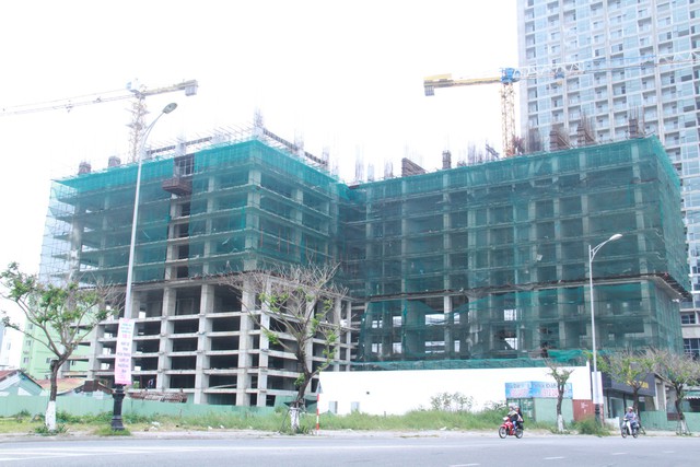 Cảnh cáo 2 ủy viên Ban thường vụ Thành ủy Đà Nẵng - Ảnh 1. Cảnh cáo 2 ủy viên Ban thường vụ Thành ủy Đà Nẵng - Ảnh 1.