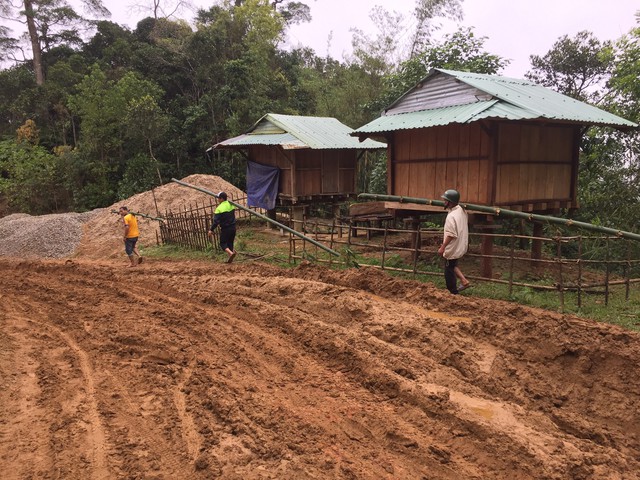 Tết không lo đói, rét, chỉ là chưa có nhà ở Khe Chữ - Ảnh 3. Tết không lo đói, rét, chỉ là chưa có nhà ở Khe Chữ - Ảnh 3.