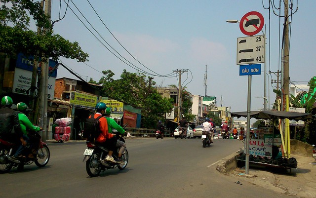 Cây cầu nhỏ đất Gia Định xưa bao phen binh lửa - Ảnh 1. Cây cầu nhỏ đất Gia Định xưa bao phen binh lửa - Ảnh 1.