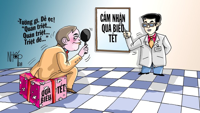 Quà cấp trên, nhắc miết, mà vẫn cứ nhắc... - Ảnh 1. Quà cấp trên, nhắc miết, mà vẫn cứ nhắc... - Ảnh 1.