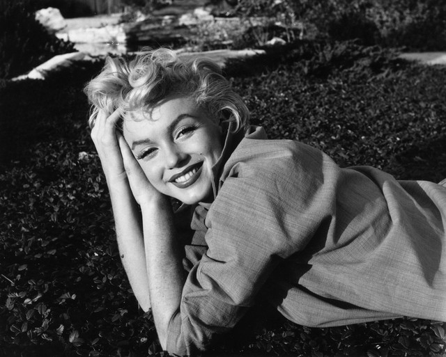 Bao nhiêu câu chuyện bạn nghe về Marilyn Monroe là thật? - Ảnh 1. Bao nhiêu câu chuyện bạn nghe về Marilyn Monroe là thật? - Ảnh 1.