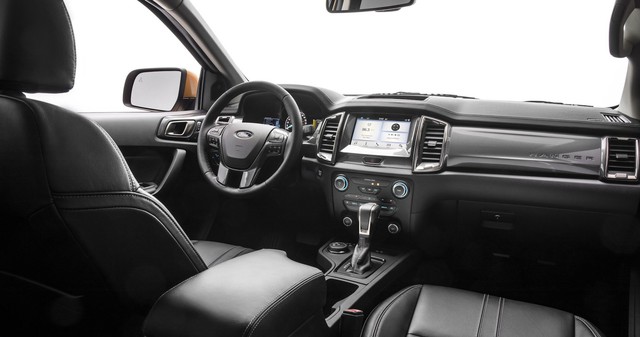 Ford giới thiệu bán tải Ranger mới tại Detroit Auto Show 2018 - Ảnh 2. Ford giới thiệu bán tải Ranger mới tại Detroit Auto Show 2018 - Ảnh 2.