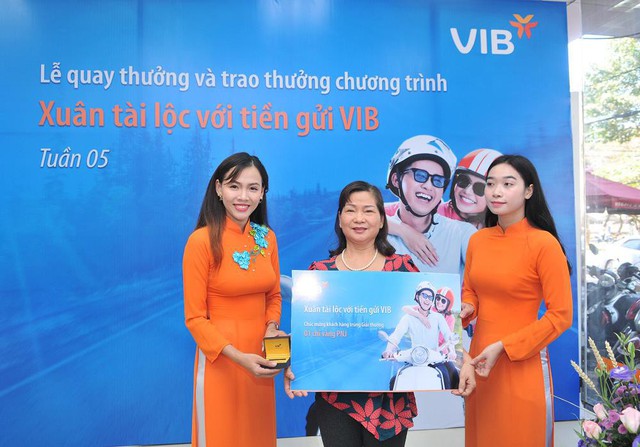 Gần 600 khách hàng trúng vàng khi gửi tiết kiệm tại VIB - Ảnh 1. Gần 600 khách hàng trúng vàng khi gửi tiết kiệm tại VIB - Ảnh 1.