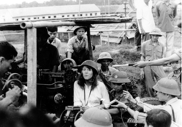 Jane Fonda: có những đạo diễn muốn quan hệ tình dục với tôi... - Ảnh 5. Jane Fonda: có những đạo diễn muốn quan hệ tình dục với tôi... - Ảnh 5.