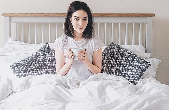 Thánh sống ảo dắt mũi hàng trăm ngàn người theo dõi trên Instagram - Ảnh 1. Thánh sống ảo dắt mũi hàng trăm ngàn người theo dõi trên Instagram - Ảnh 1.