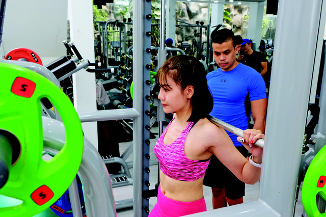 Vào phòng gym gặp phái đẹp - Ảnh 1.