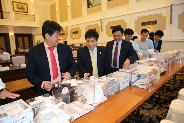 IPO Lọc dầu Dung Quất, ngân sách thu về 5.566 tỉ đồng - Ảnh 1. IPO Lọc dầu Dung Quất, ngân sách thu về 5.566 tỉ đồng - Ảnh 1.