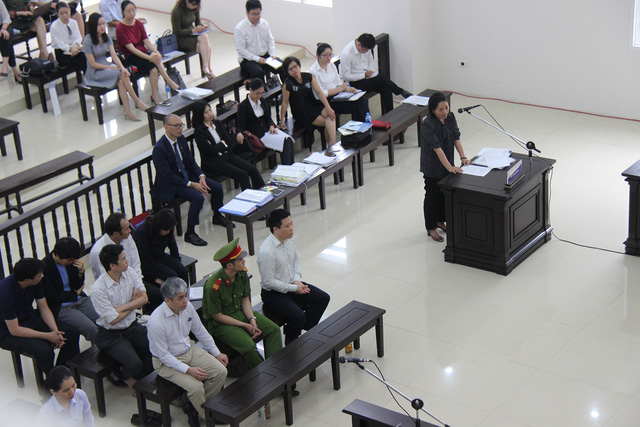 Đại án Oceanbank: Các cổ đông đòi được bồi thường như PVN - Ảnh 2. Đại án Oceanbank: Các cổ đông đòi được bồi thường như PVN - Ảnh 2.