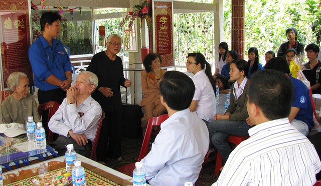 Nhân điều tốt, xây dựng lý tưởng cùng người trẻ - Ảnh 1. Nhân điều tốt, xây dựng lý tưởng cùng người trẻ - Ảnh 1.