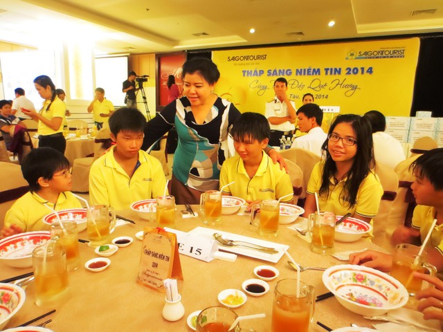 Hướng Dương ơi, lính hải quân mãi nhớ về em - Ảnh 2. Hướng Dương ơi, lính hải quân mãi nhớ về em - Ảnh 2.