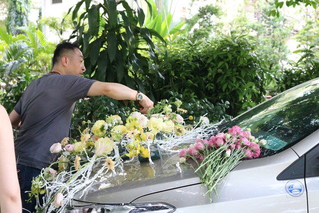 Hoa hồng giảm giá, dịch vụ hoa cưới lời to - Ảnh 2. Hoa hồng giảm giá, dịch vụ hoa cưới lời to - Ảnh 2.