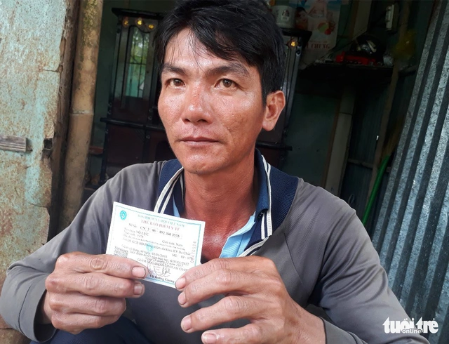 Người nghèo phải đóng tiền mới được cấp BHYT miễn phí? - Ảnh 2. Người nghèo phải đóng tiền mới được cấp BHYT miễn phí? - Ảnh 2.