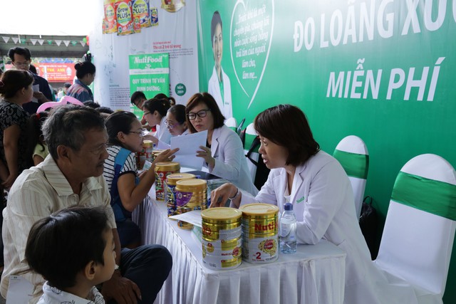NutiFood tổ chức “Ngày sữa thế giới 2018” - Ảnh 4. NutiFood tổ chức “Ngày sữa thế giới 2018” - Ảnh 4.