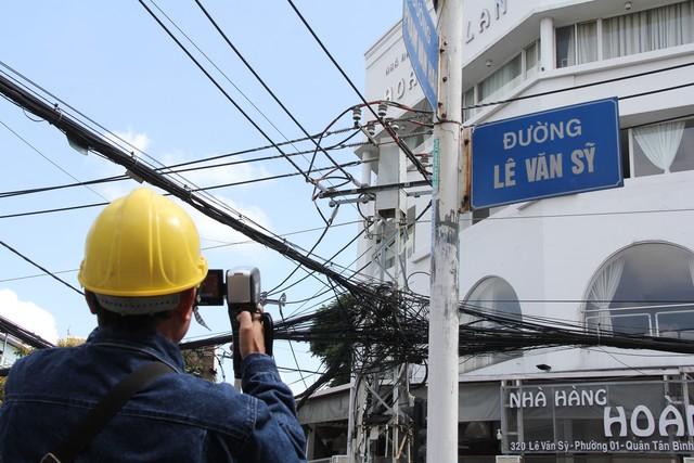 Xài điện tăng kỷ lục, EVN khuyến cáo bật máy lạnh trên 26 độ C - Ảnh 1. Xài điện tăng kỷ lục, EVN khuyến cáo bật máy lạnh trên 26 độ C - Ảnh 1.