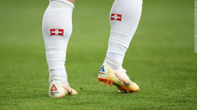 Mừng bàn thắng ẩn ý chính trị, Shaqiri và Xhaka bị FIFA điều tra - Ảnh 3. Mừng bàn thắng ẩn ý chính trị, Shaqiri và Xhaka bị FIFA điều tra - Ảnh 3.