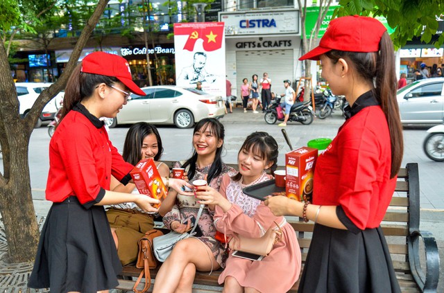 Bí mật đoàn xe chở “thần tình yêu” ở Sài Gòn - Ảnh 7. Bí mật đoàn xe chở “thần tình yêu” ở Sài Gòn - Ảnh 7.