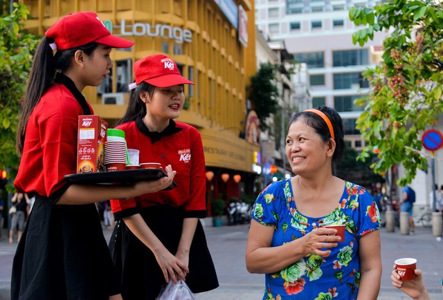 Bí mật đoàn xe chở “thần tình yêu” ở Sài Gòn - Ảnh 9. Bí mật đoàn xe chở “thần tình yêu” ở Sài Gòn - Ảnh 9.