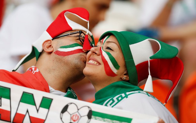 Iran - Bồ Đào Nha 1-1: Ronaldo sút hỏng 11m, Bồ bị gỡ phút chót - Ảnh 1. Iran - Bồ Đào Nha 1-1: Ronaldo sút hỏng 11m, Bồ bị gỡ phút chót - Ảnh 1.