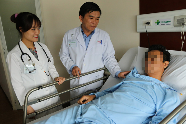 Cắt nửa lá phổi cho bệnh nhân hóc xương cá trong 5 năm - Ảnh 1. Cắt nửa lá phổi cho bệnh nhân hóc xương cá trong 5 năm - Ảnh 1.