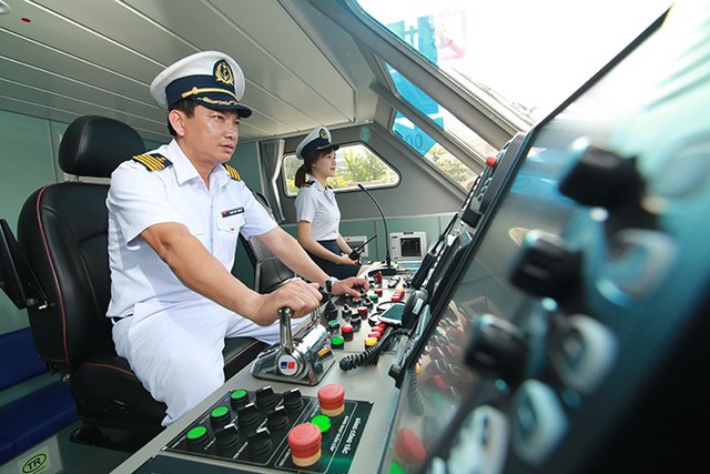 Chính thức vận hành tuyến tàu thủy cao tốc - Ảnh 2. Chính thức vận hành tuyến tàu thủy cao tốc - Ảnh 2.