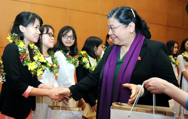Người biến nước ao thành nước uống - Ảnh 1. Người biến nước ao thành nước uống - Ảnh 1.