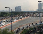 Hầm sông Sài Gòn ùn ứ, ngăn ôtô để xe máy chạy