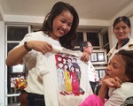 Điều ước thứ 7 tặng mơ ước cho cô gái vẽ tranh bằng chân ở Huế