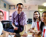 Thầy giáo trẻ làm clip dạy toán cho học trò bị ung thư