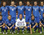 Ở đội Iceland, huấn luyện viên là nha sĩ, thủ môn là đạo diễn, hậu vệ đóng gói muối