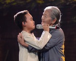 Hồ Văn Cường hát cùng mẹ nuôi Phi Nhung