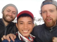 Gác việc học một năm để đi bộ xuyên Việt