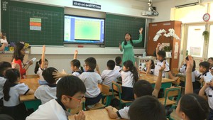 Phụ huynh 'vào lớp học cùng con' để kiểm chứng chất lượng dạy học