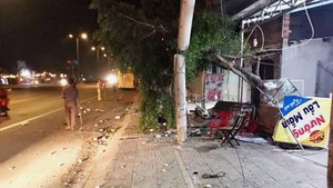 Đang nhậu mừng đội nhà vô địch AFF Cup thì bị xe tông chết