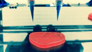 Miếng bít tết in 3D này được làm từ gạo, đậu Hà Lan và rong biển