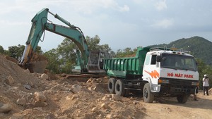 Bạt núi, san gạt mặt bằng khi chưa có phép