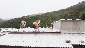 Góc nhìn trưa nay | Người dân gia cố nhà cửa, lồng bè để ứng phó với cơn bão số 5