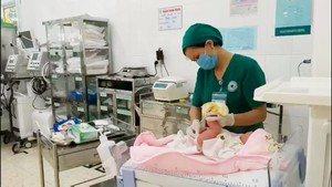 Tái tạo hậu môn cho bé trai bị dị tật hiếm gặp