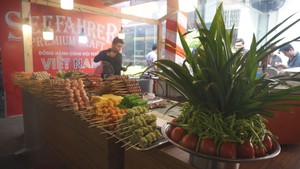 Thưởng thức ẩm thực xuyên biên giới tại Liên hoan Ẩm thực món ngon các nước lần thứ 14