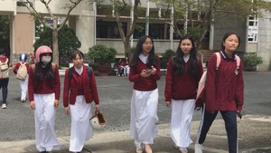 UBND tỉnh Lâm Đồng “khuyến nghị” học sinh ủng hộ đồng phục của doanh nghiệp