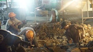 Xử lý nhiều đơn vị thi công vi phạm đào đường bê bối