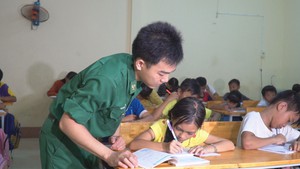 Lớp học đặc biệt nơi vùng biên