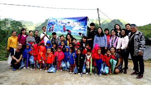 Lan tỏa những vệt màu yêu thương Sài Gòn - Tây Bắc