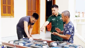 Bắt quả tang đối tượng đột nhập công trình thép Hòa Phát Dung Quất trộm cắp tài sản