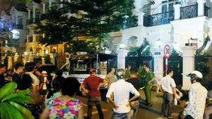 Đi đòi nợ, chủ nợ bị con nợ dùng ôtô tông, đòi đánh