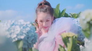 Tân binh nhà St.319 mời đạo diễn của BTS, TWICE quay MV đầu tay
